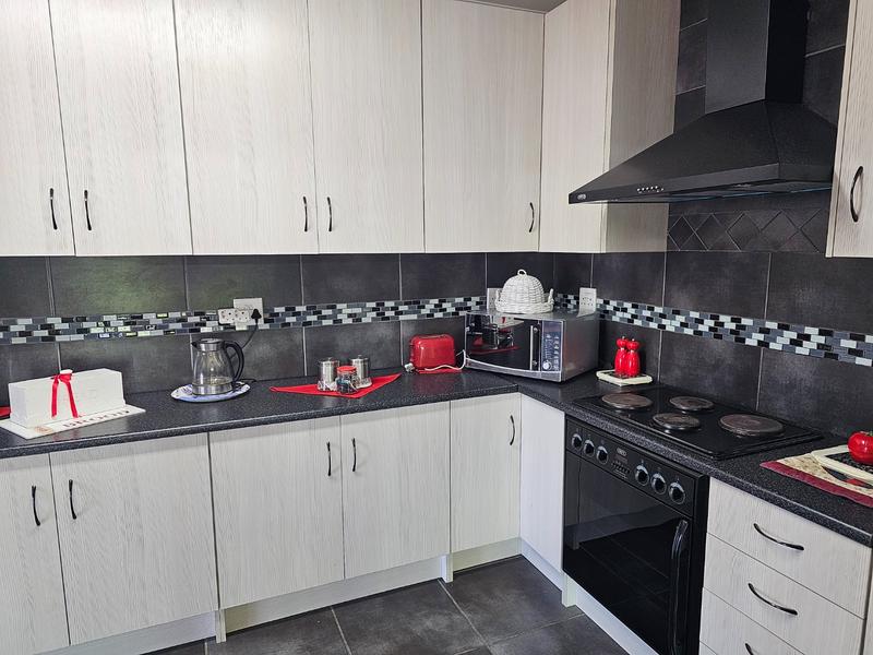 3 Bedroom Property for Sale in Da Nova Western Cape
